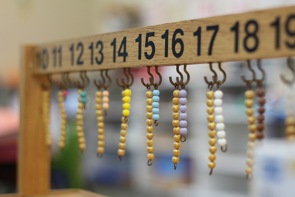 Montessori number work